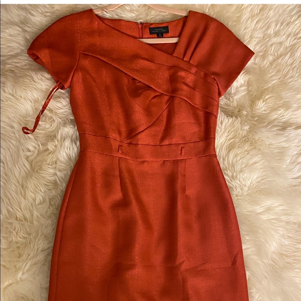 TAHARI size 2 sheath dress